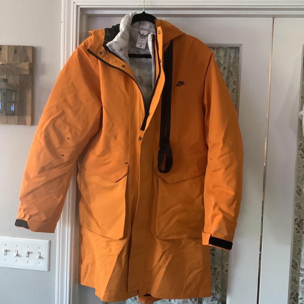 Men’s Nike tech pack jacket - Picture 14 of 16